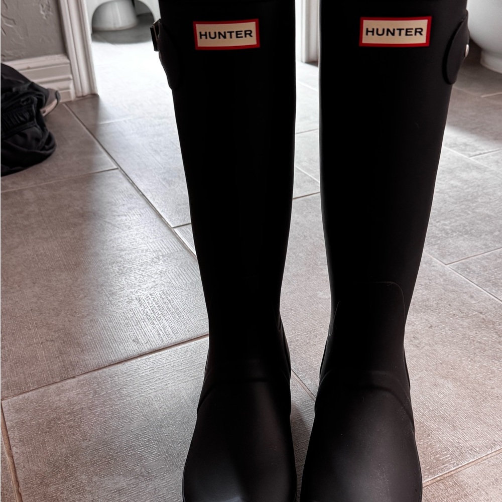 Hunter Original Tall Black Waterproof Boots size 9 never worn new without box